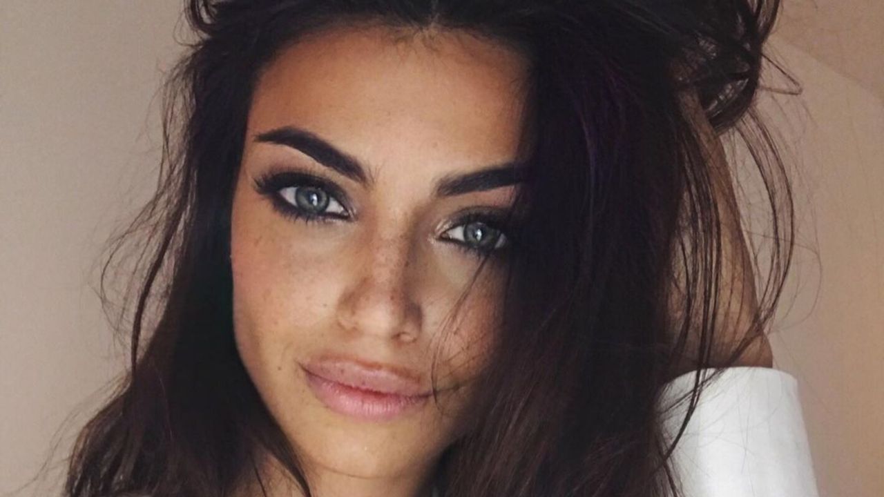 Nicole Mazzoccato bionda battere cuore