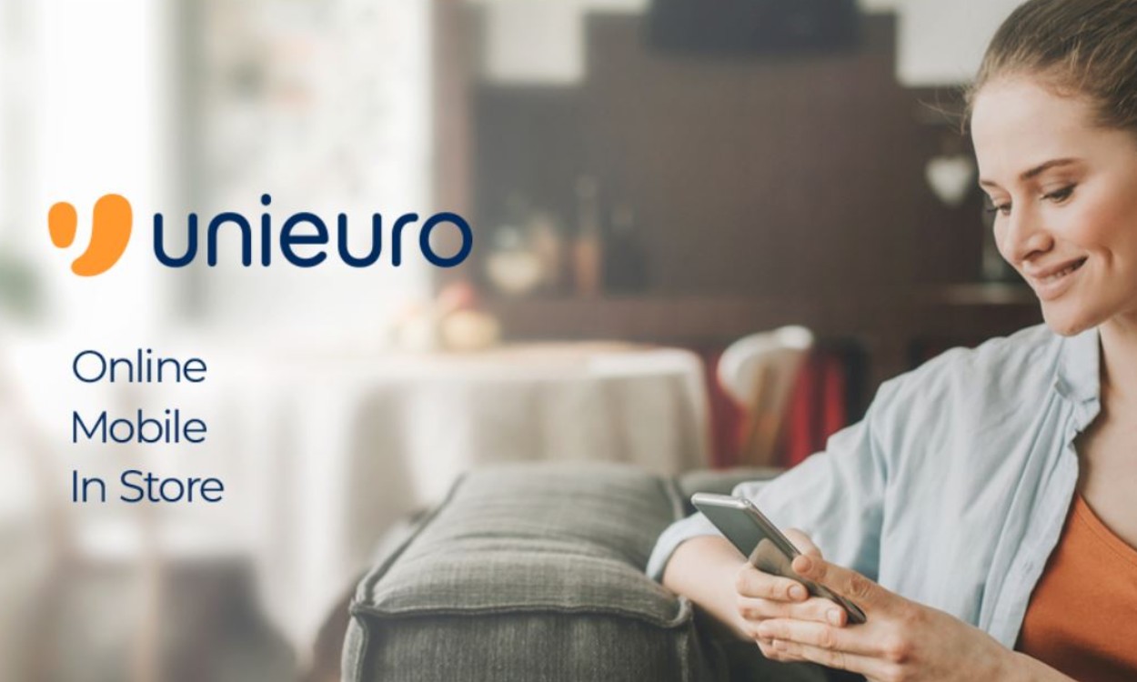 Unieuro, post lavatrice social media manager