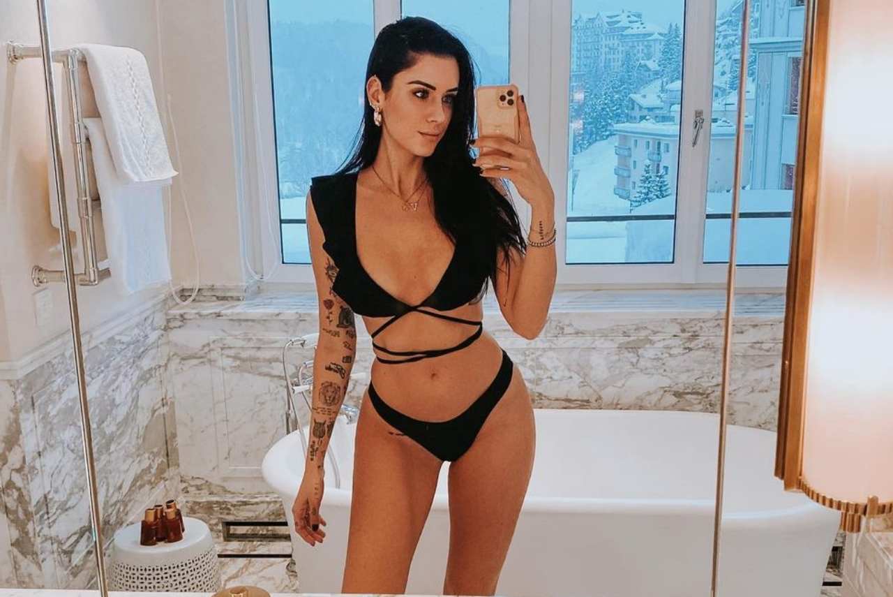 Valentina Vignali intimo trasparente