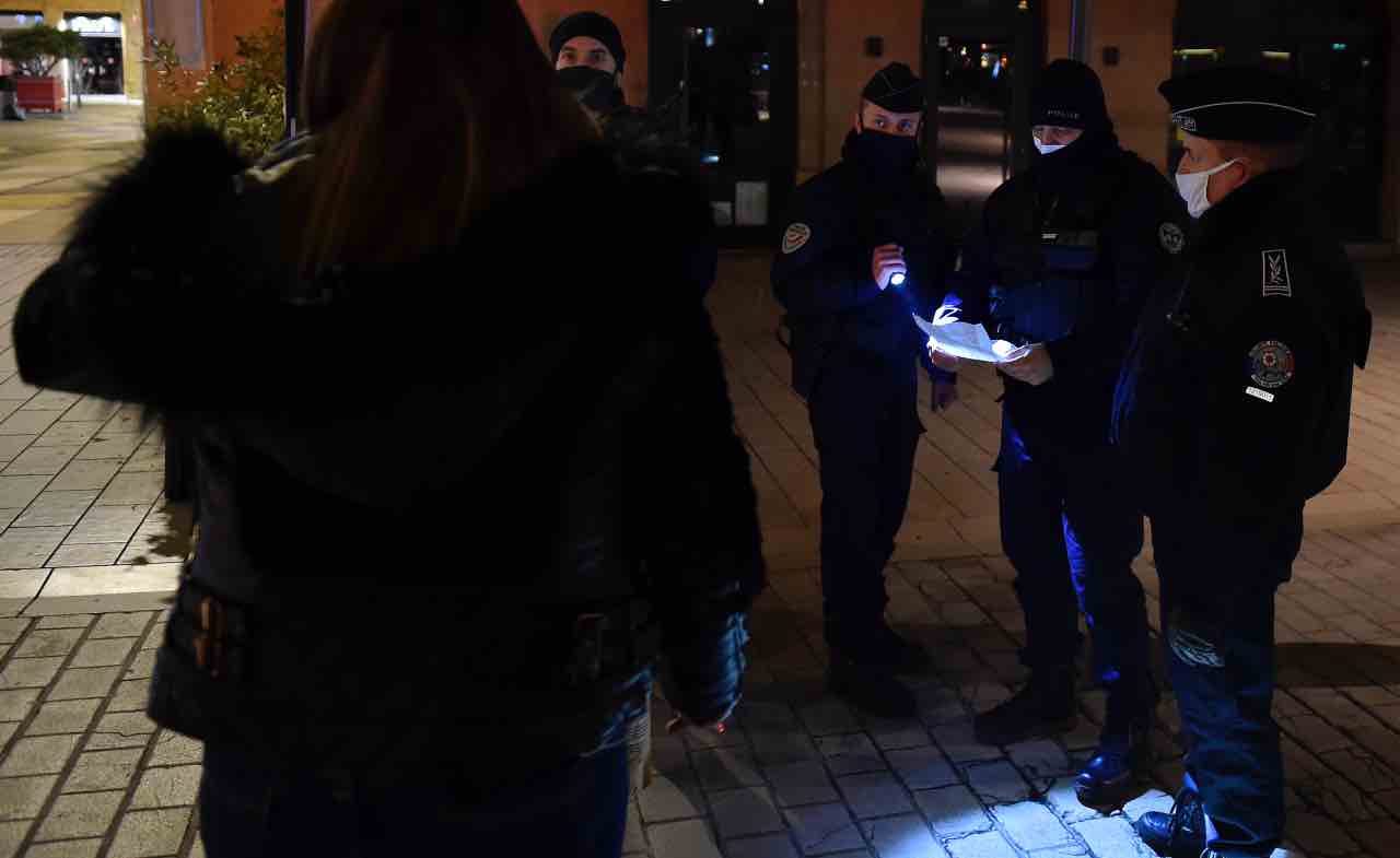 coprifuoco covid polizia controlli