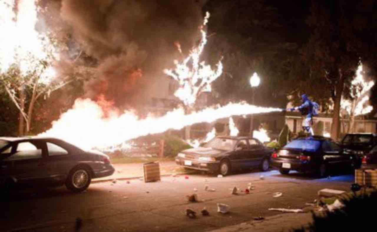 project x film lanciafiamme