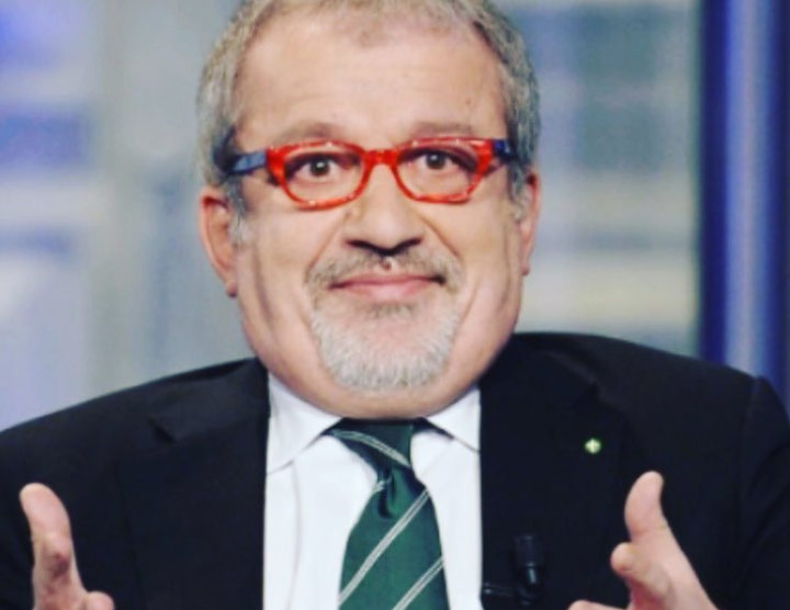 Roberto Maroni ricoverato per un malore: le condizioni