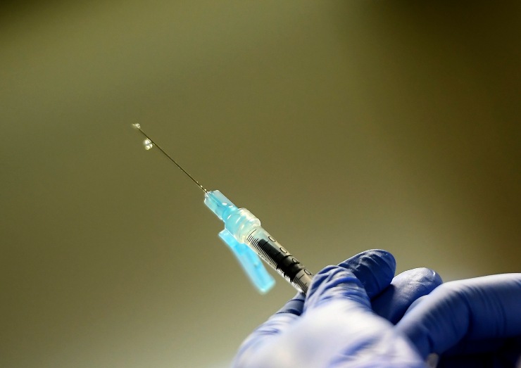Vaccino Covid-19 - si vaccina a 103 anni