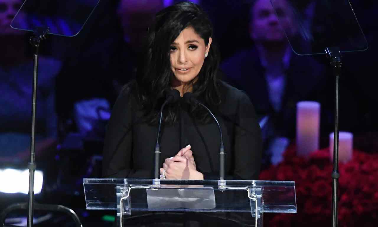 vanessa bryant triste piange