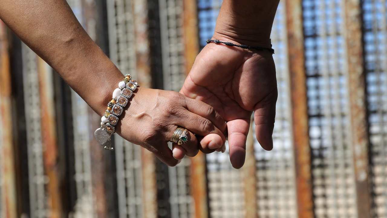 Amanti beccati dal marito