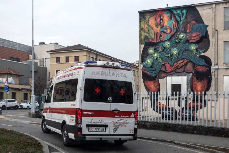 Ambulanza - Diciottenne muore