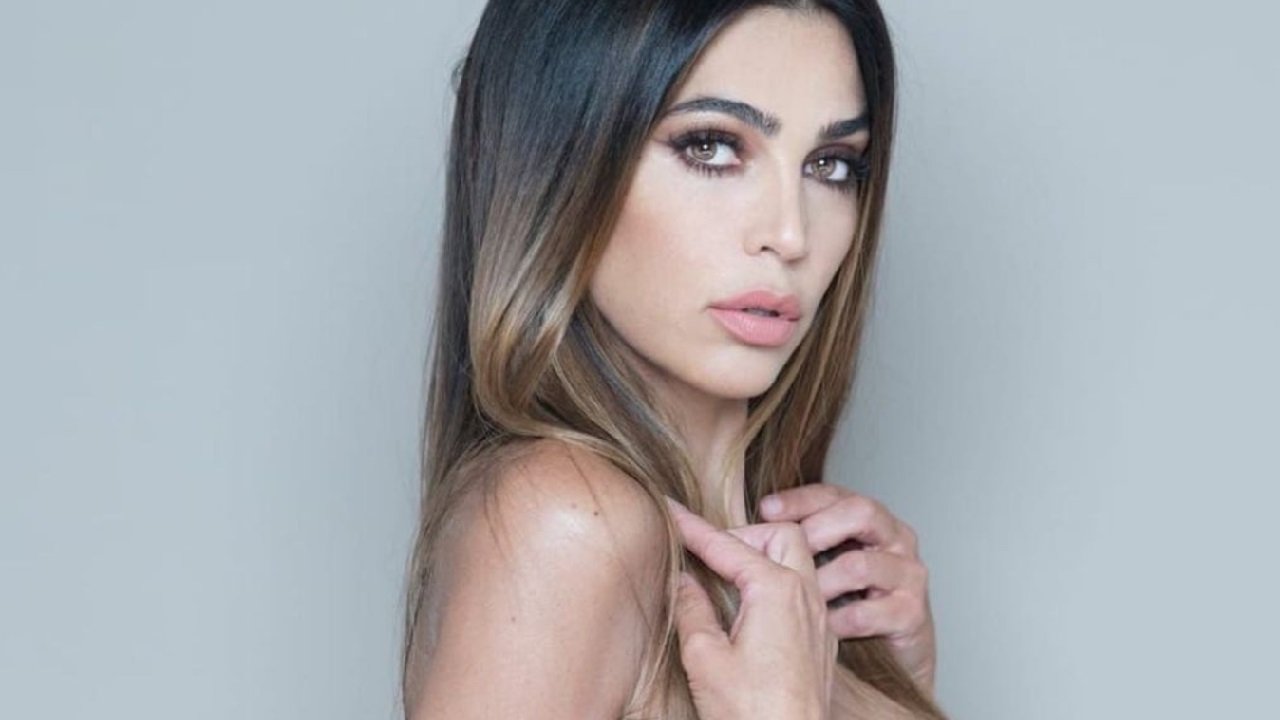 Cecilia Capriotti sensuale