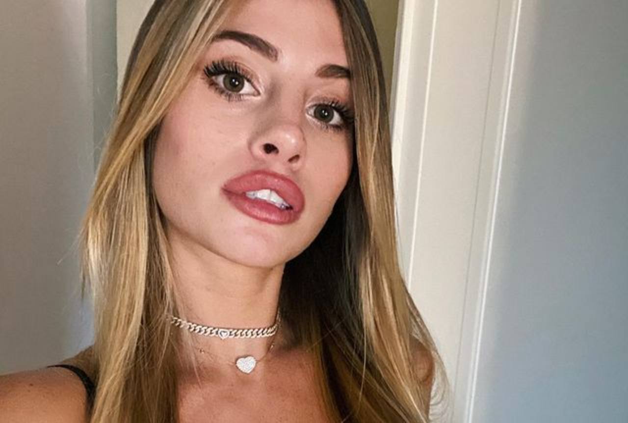 Chiara Nasti maglioncino