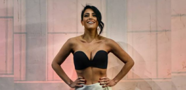  Angelo O Diavolo Claudia Ruggeri Con Quest intimo Divina FOTO