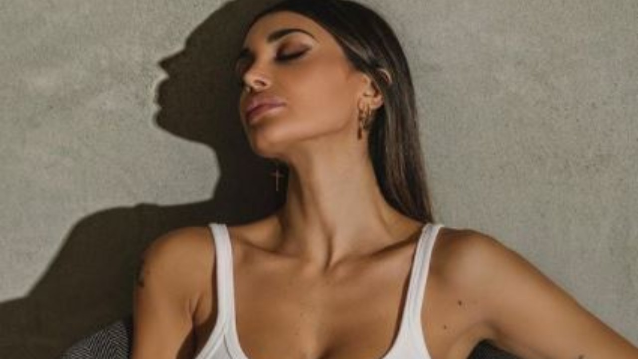 Cristina Buccino Reggiseno