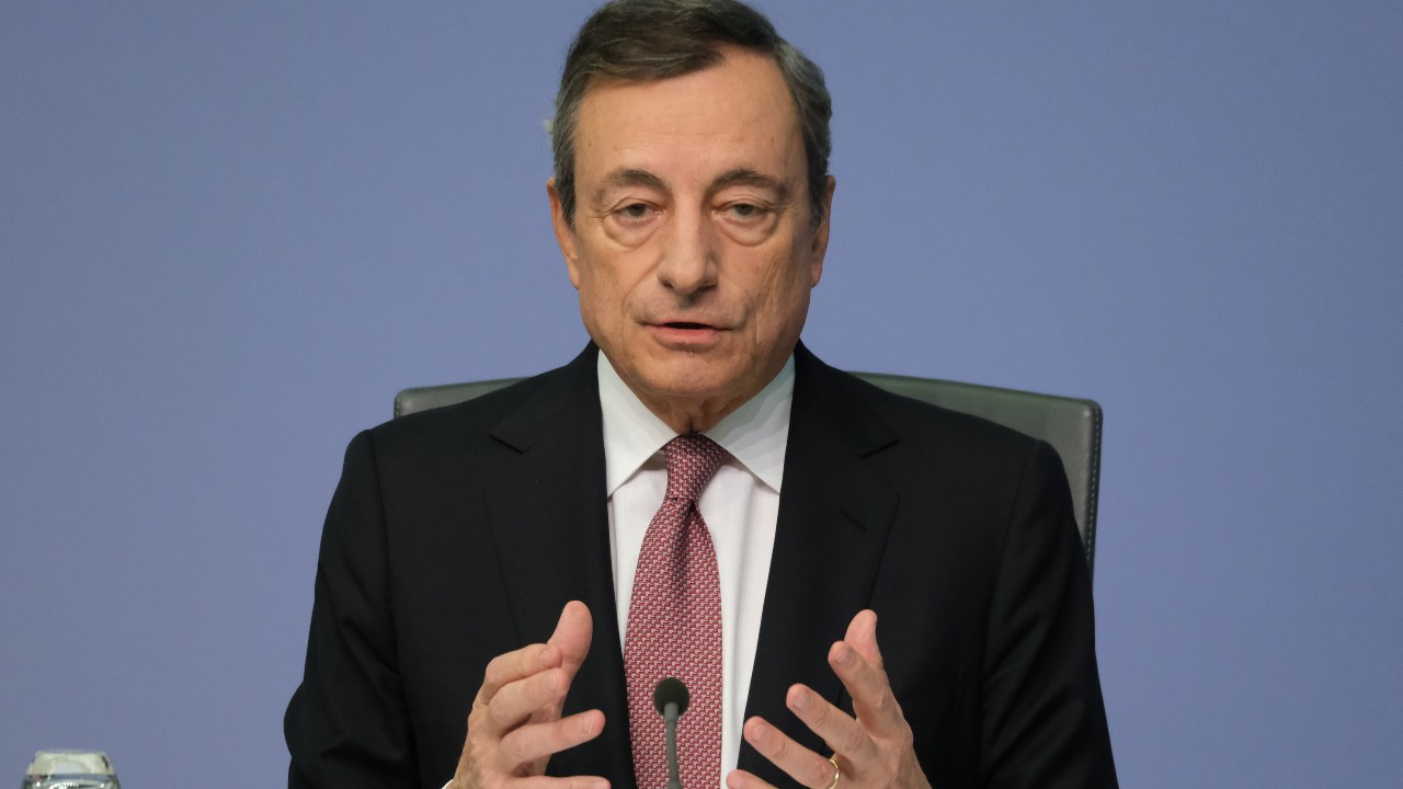 Mario Draghi mentre parla