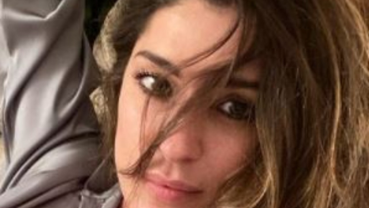 Elisa Isoardi Gatto Dolci Effusioni