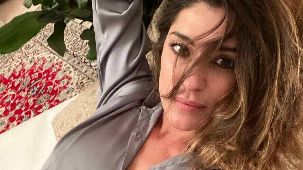 Elisa Isoardi spettinata