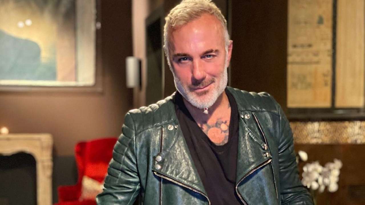 Gianluca Vacchi sorride