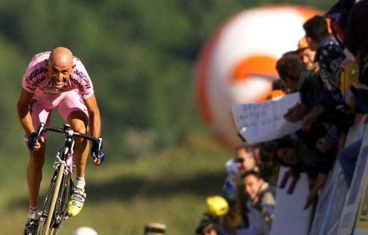 Marco Pantani in gara