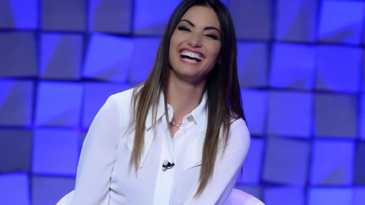 Marzia Gregoraci sorride