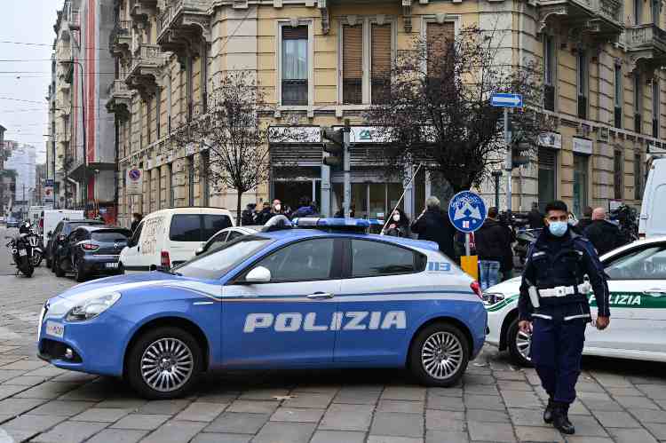 Polizia - prostituta aggredita