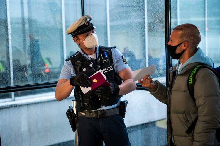 Polizia in Aeroporto