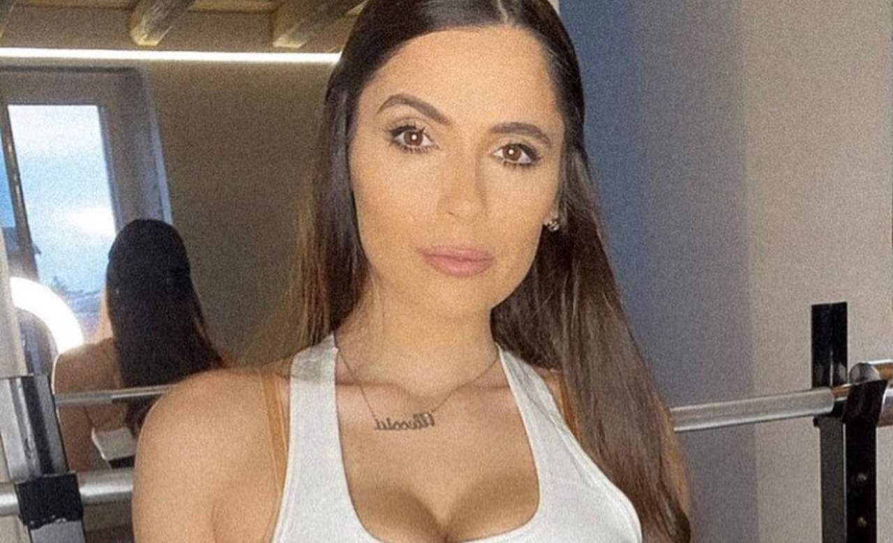 Alessia Macari scollatura