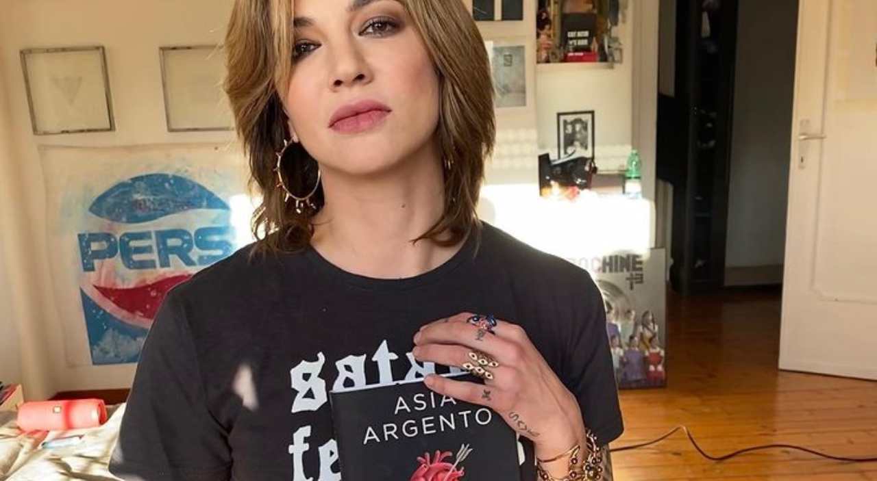 asia argento seriosa