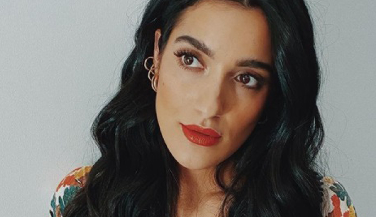 levante senza reggiseno