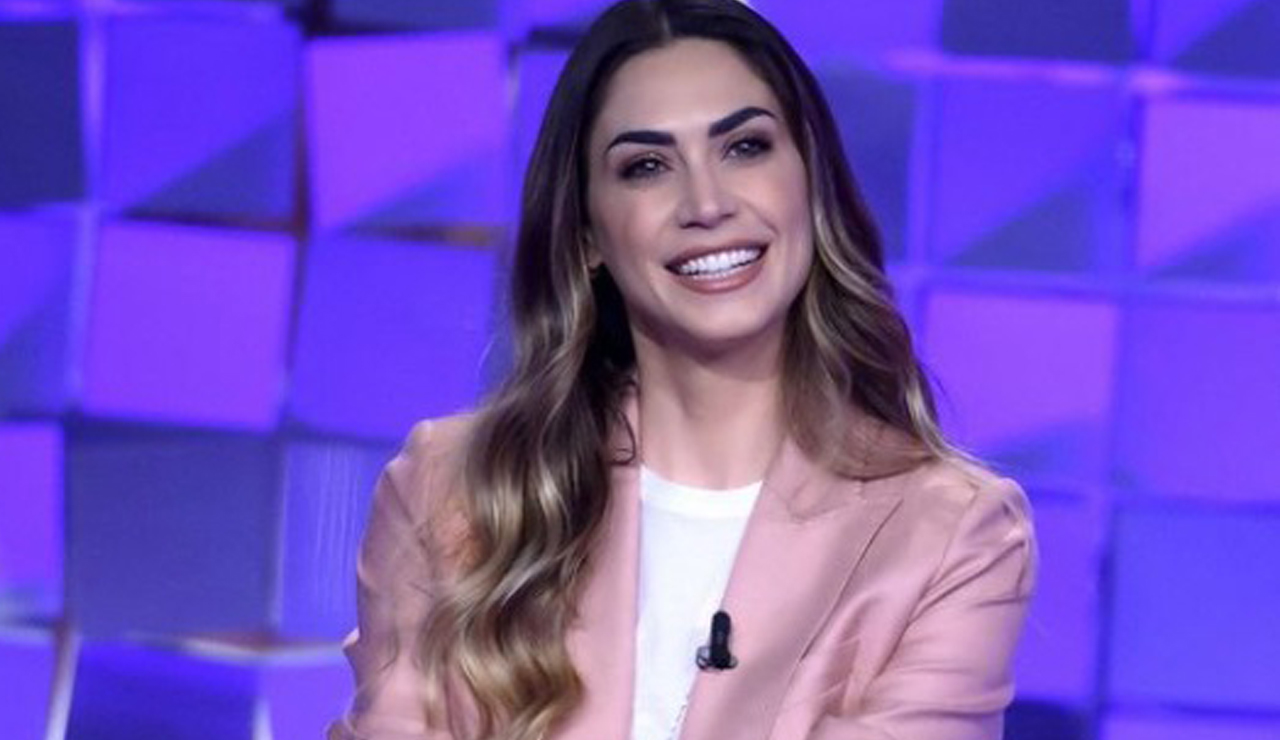 satta bellezza incontenibile