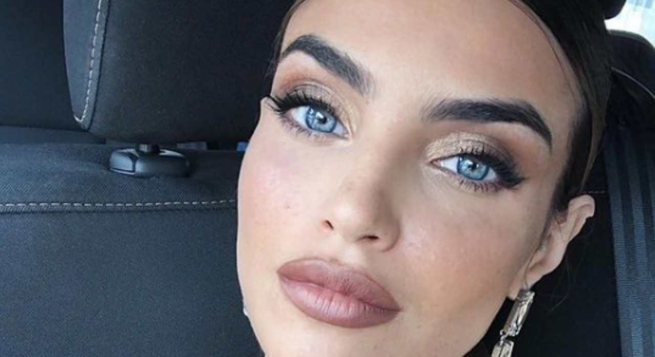 nicole mazzoccato sensuale