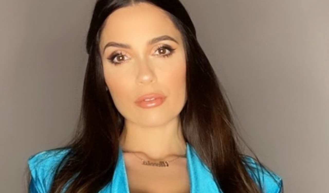 Alessia Macari scollatura