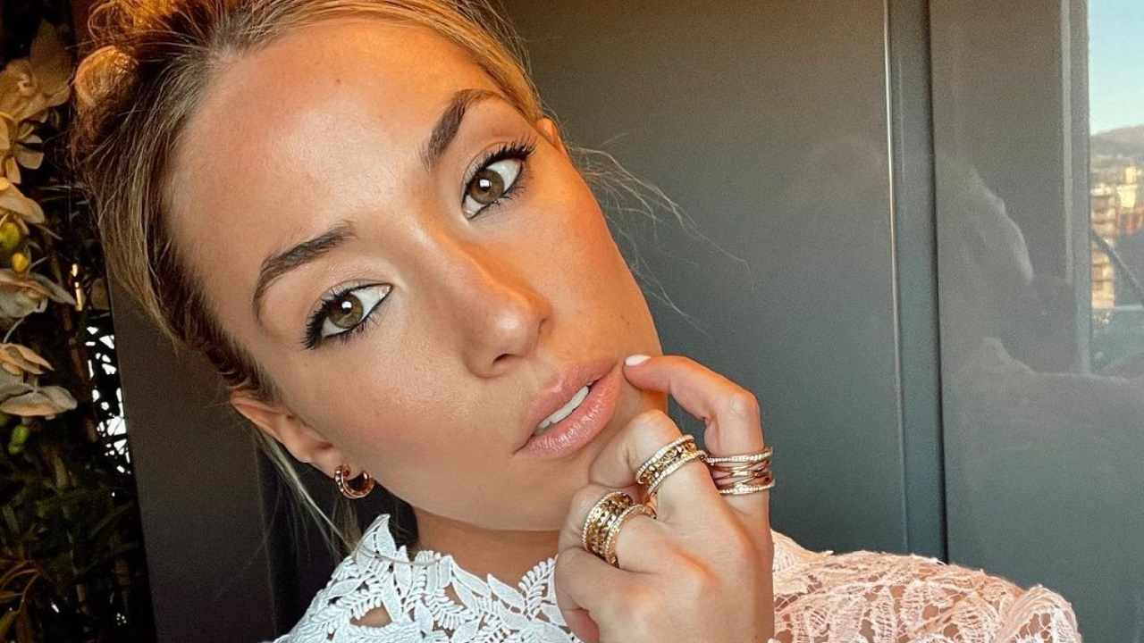 Alice Campello sguardo seducente