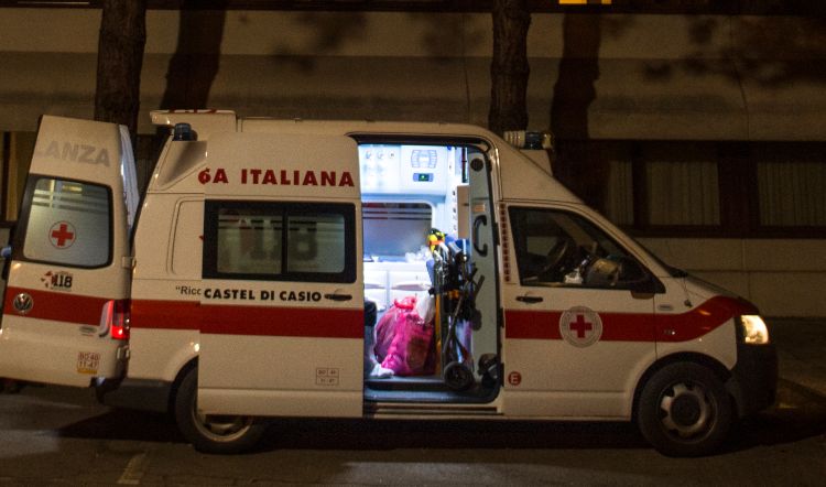 Incidente Mortale Ciclista Caserta Ambulanza