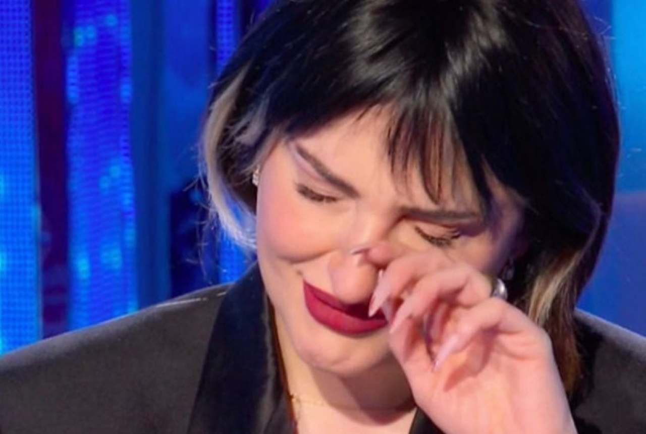 Arisa piange in studio