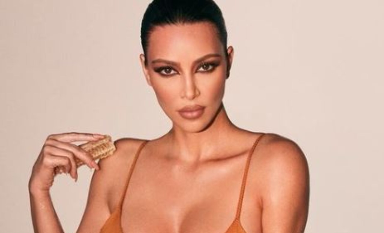 Kim Kardashian sguardo