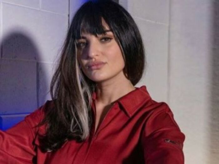 Arisa Si è Rifatta Il Naso