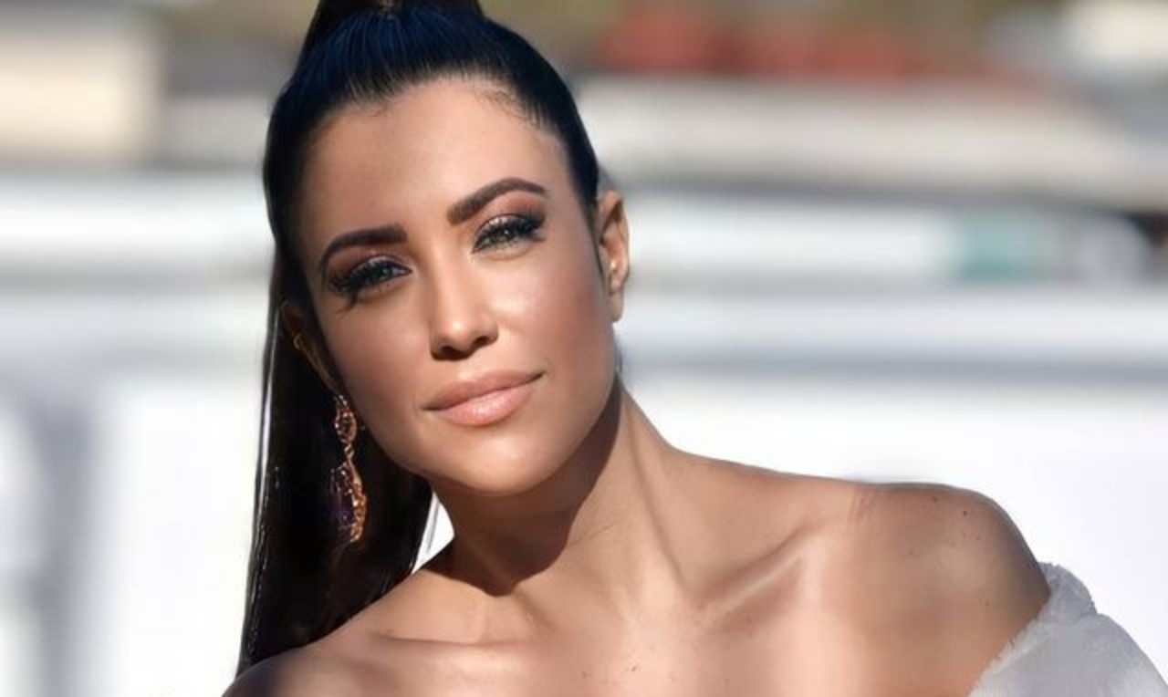 Claudia Ruggeri in accappatoio