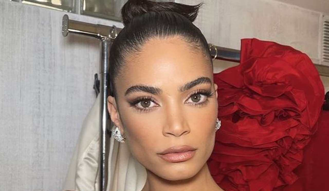 Elodie nei camerini di Sanremo