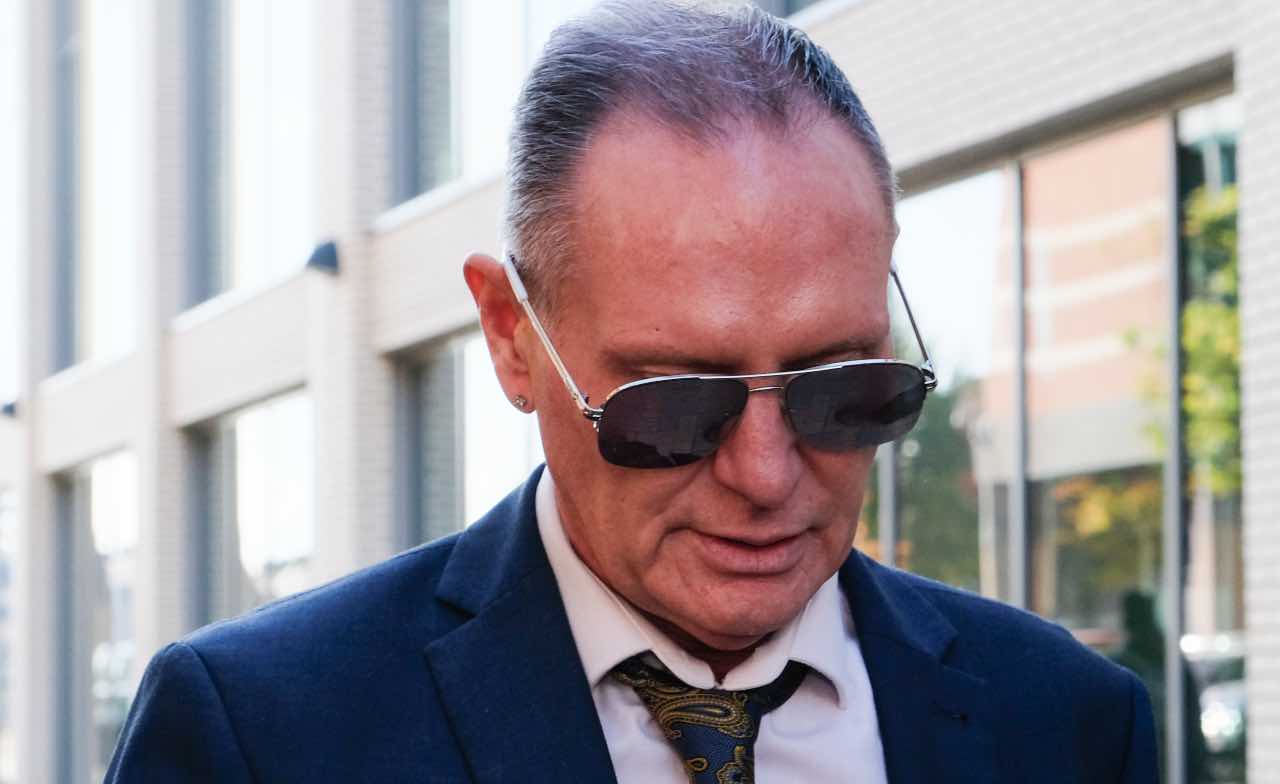 Gascoigne triste occhiali