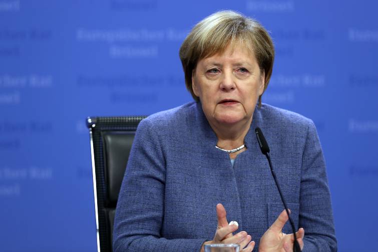 Angela Merkel decisione vaccino AstraZeneca