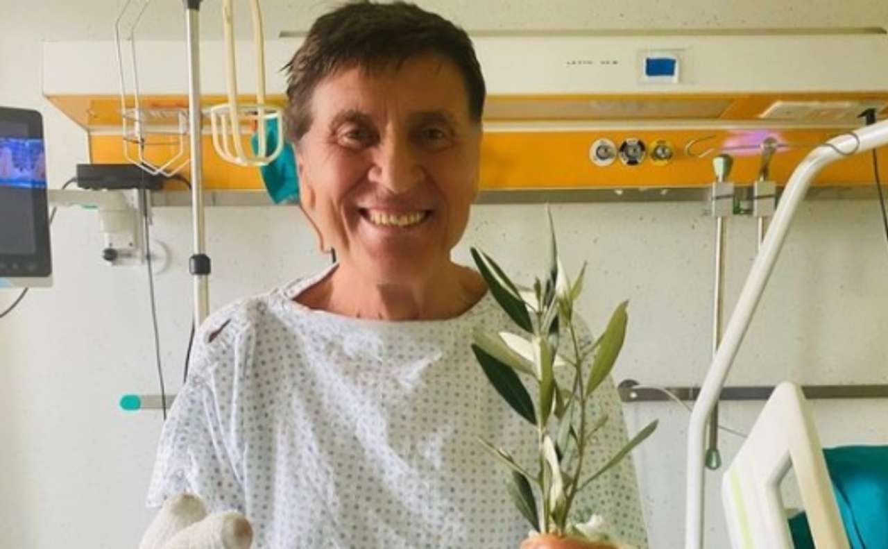Gianni Morandi dall'ospedale dopo l'incidente