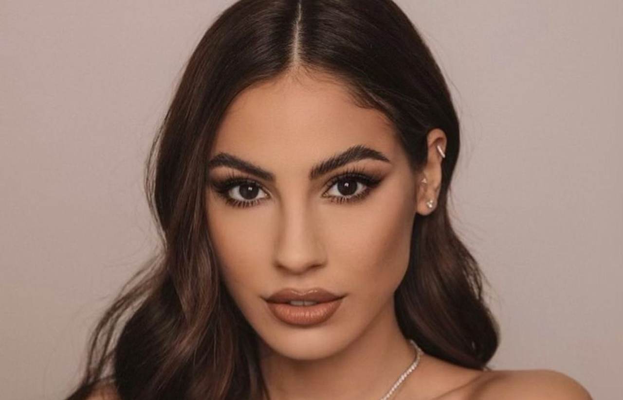 Giulia De Lellis in posa