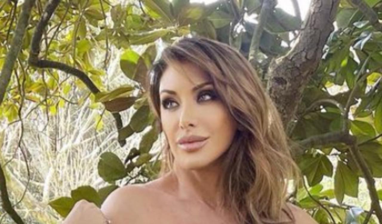 Sabrina Salerno scollatura