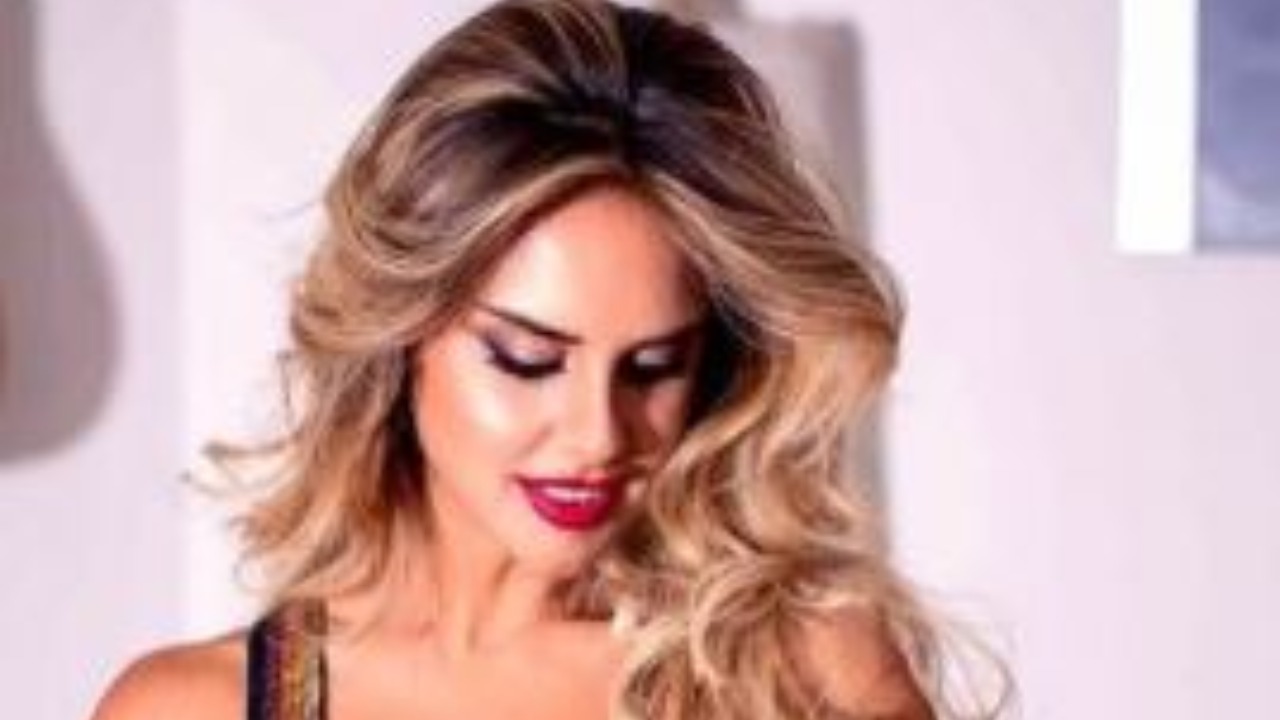 Michela Persico Scollatura Fondoschiena