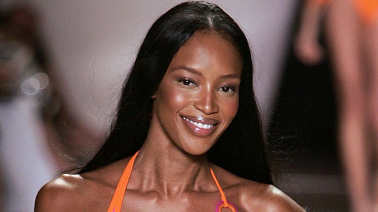 Naomi Campbell Reggiseno Slip Passerella