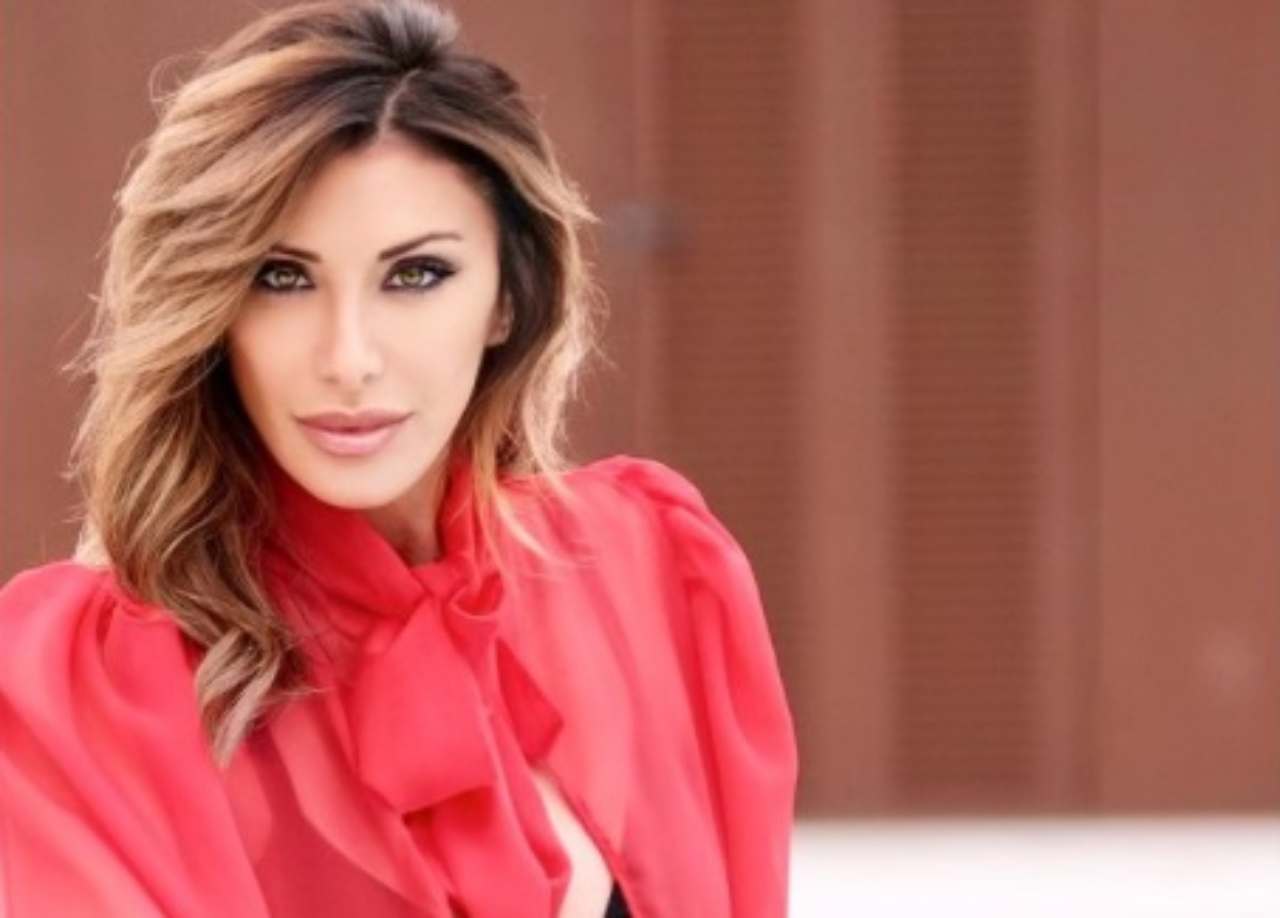 Sabrina Salerno con il vestito rosso