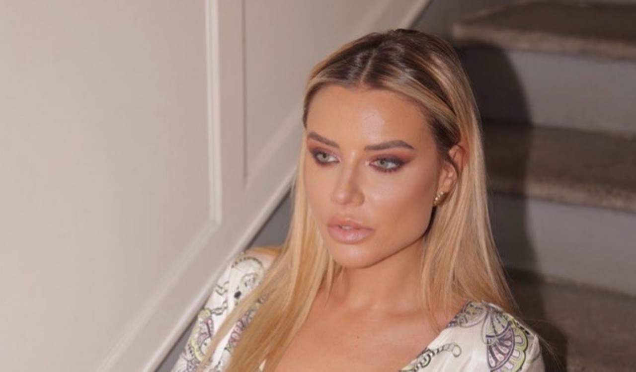 Veronica Ferraro scollatura