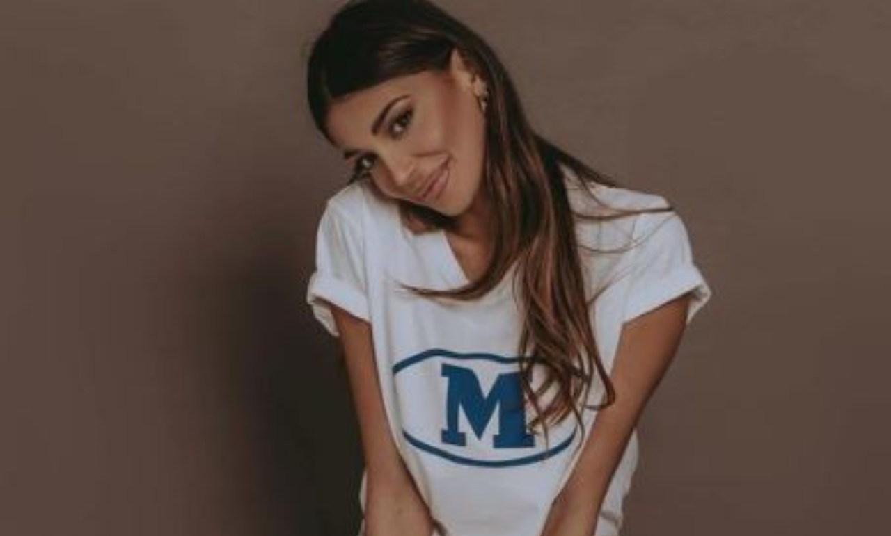 Cristina Buccino sorriso