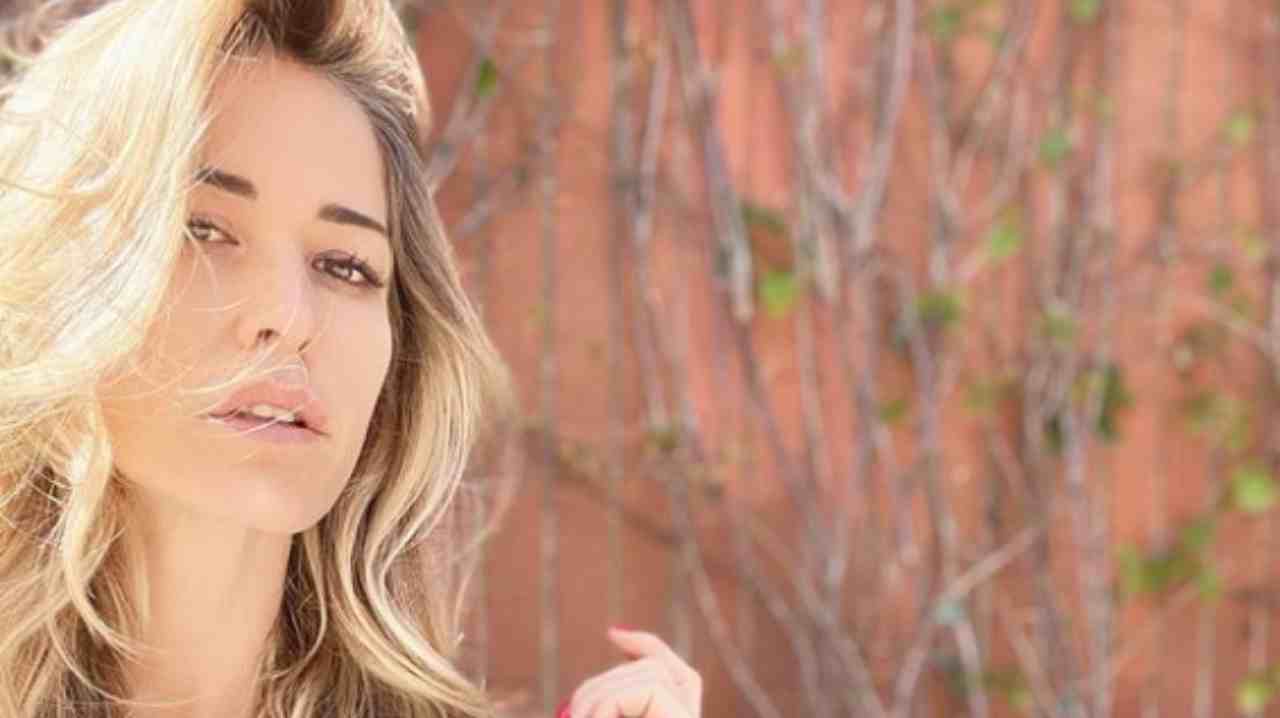 elena santarelli sensuale