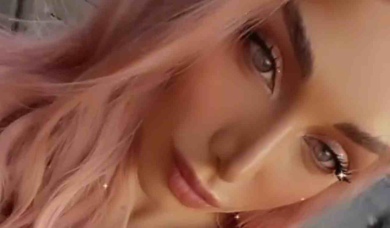 elisa de panicis sensuale