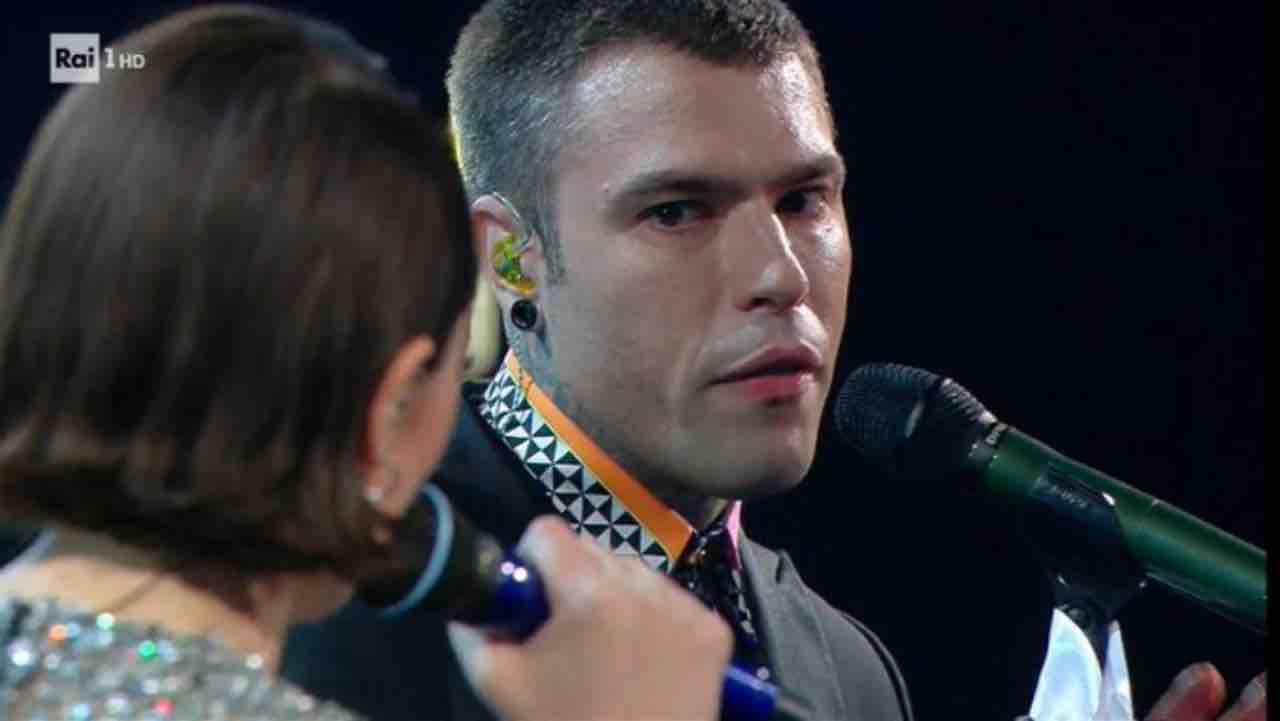 fedez sanremo esibizione