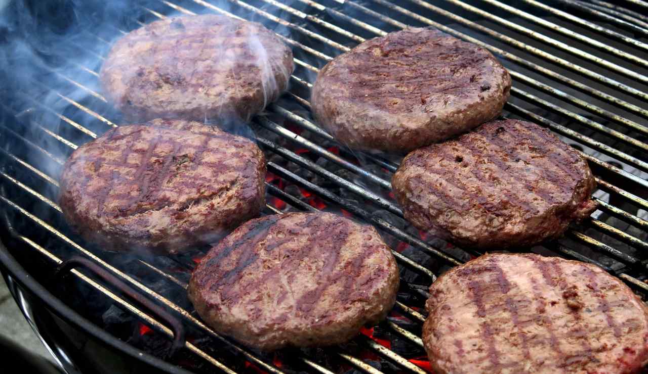 hamburger sul grill
