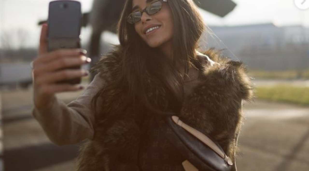 jori delli fa un selfie